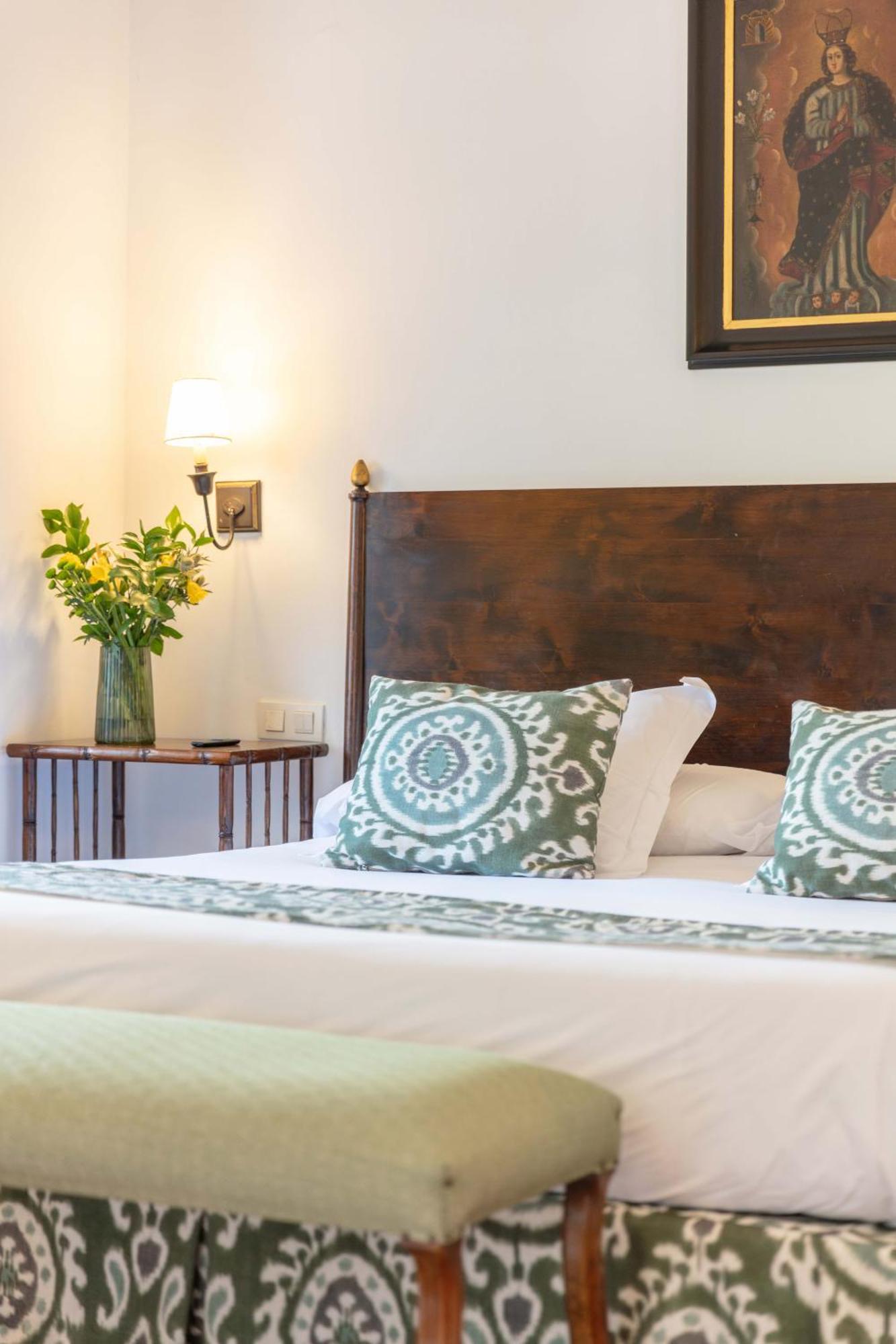 Hotel Puerta De La Luna Baeza Bagian luar foto