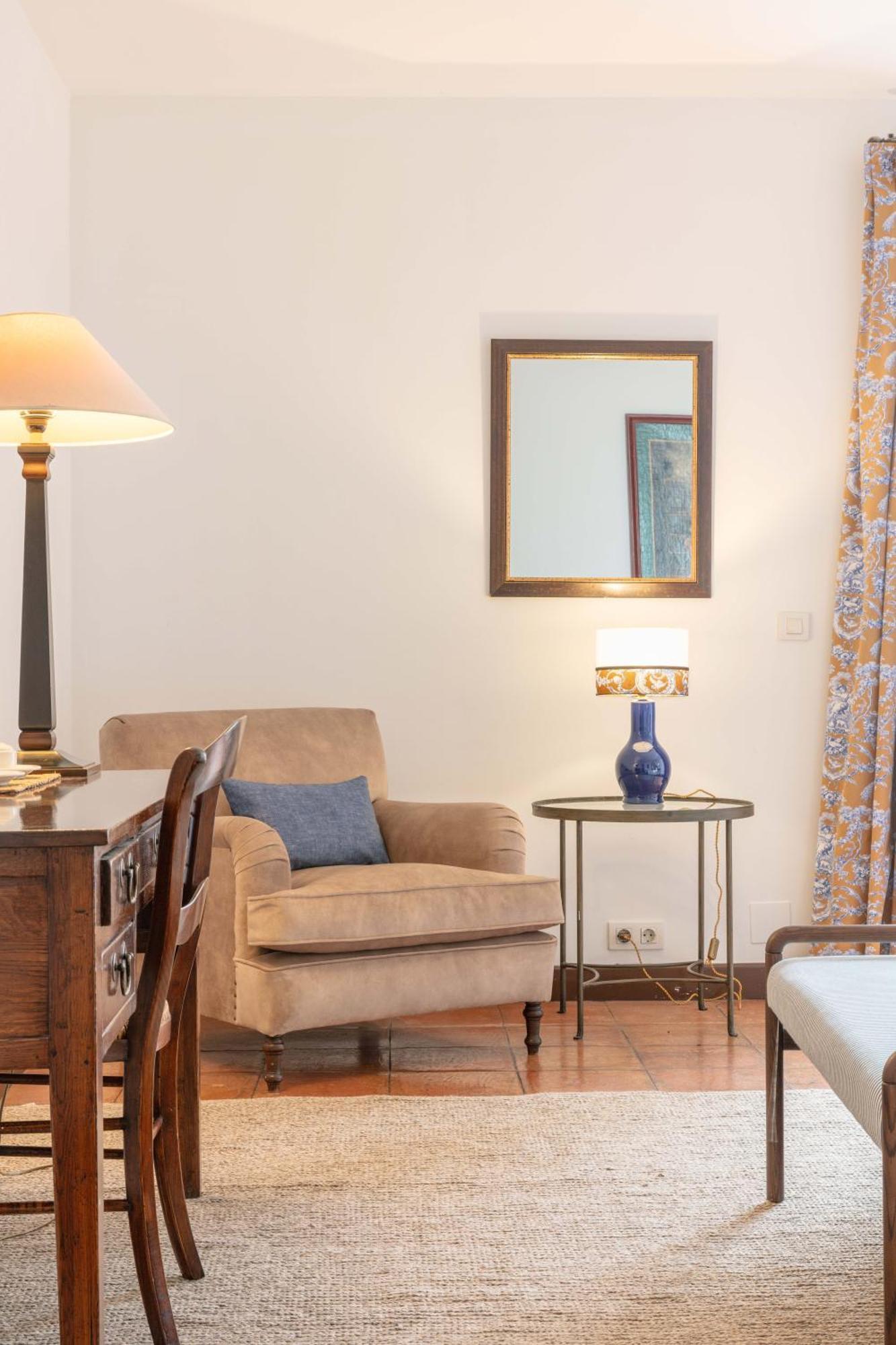 Hotel Puerta De La Luna Baeza Bagian luar foto